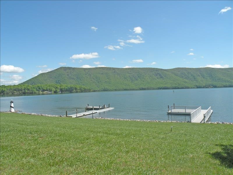 Point of View Lake Retreat