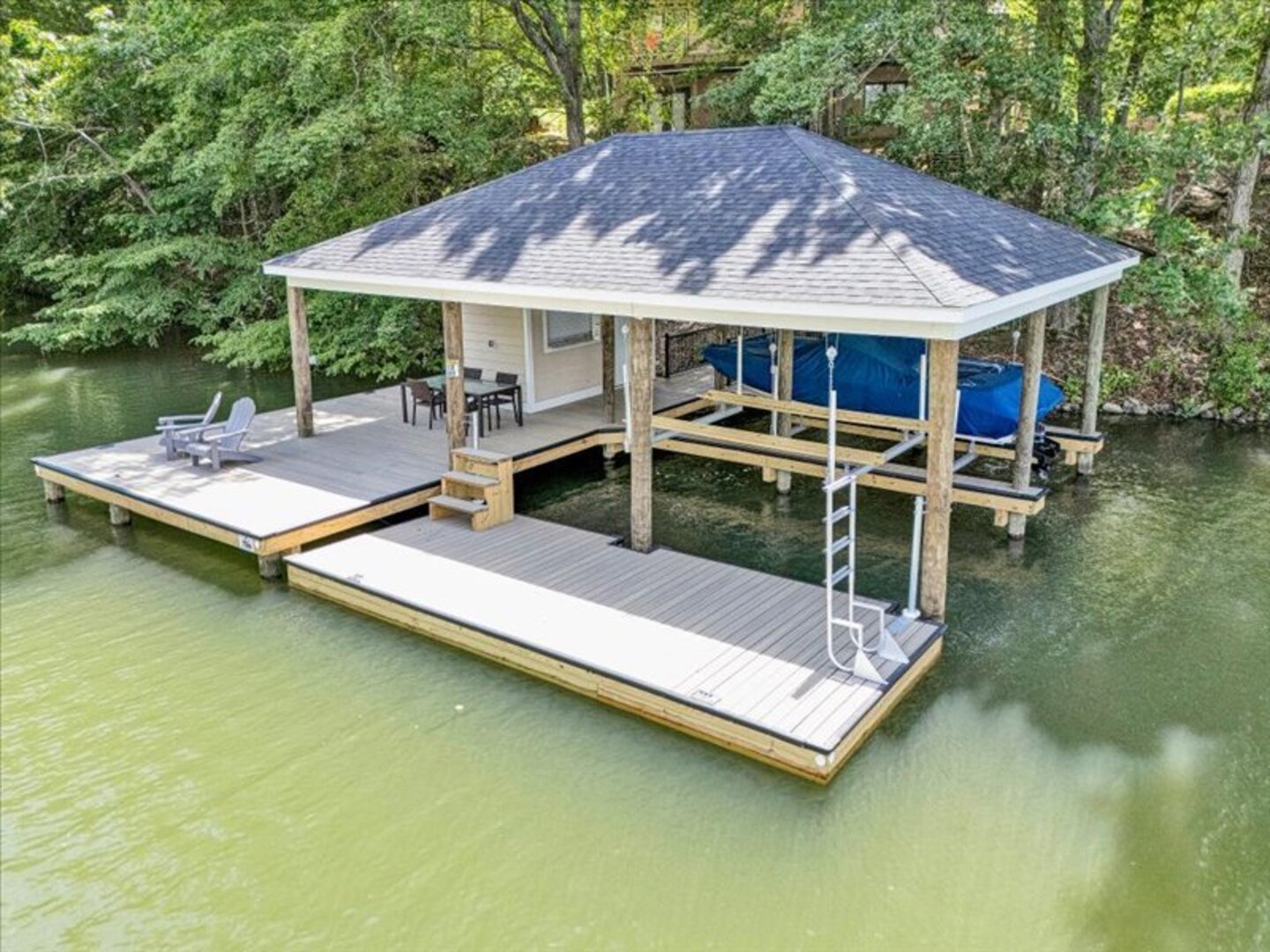 Dock