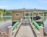 Dock