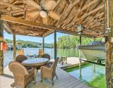 Dock