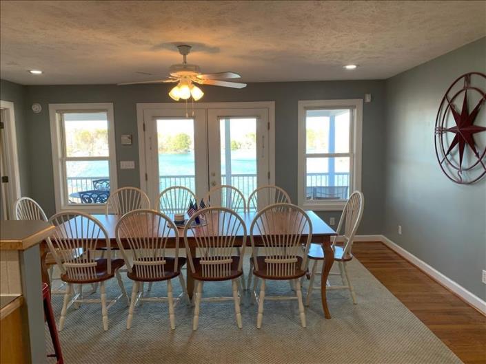 Dixie Living Lake Retreat