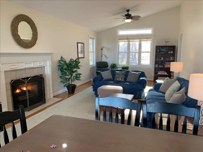 Dixie Living Lake Retreat