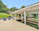 Dock