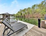 Dock